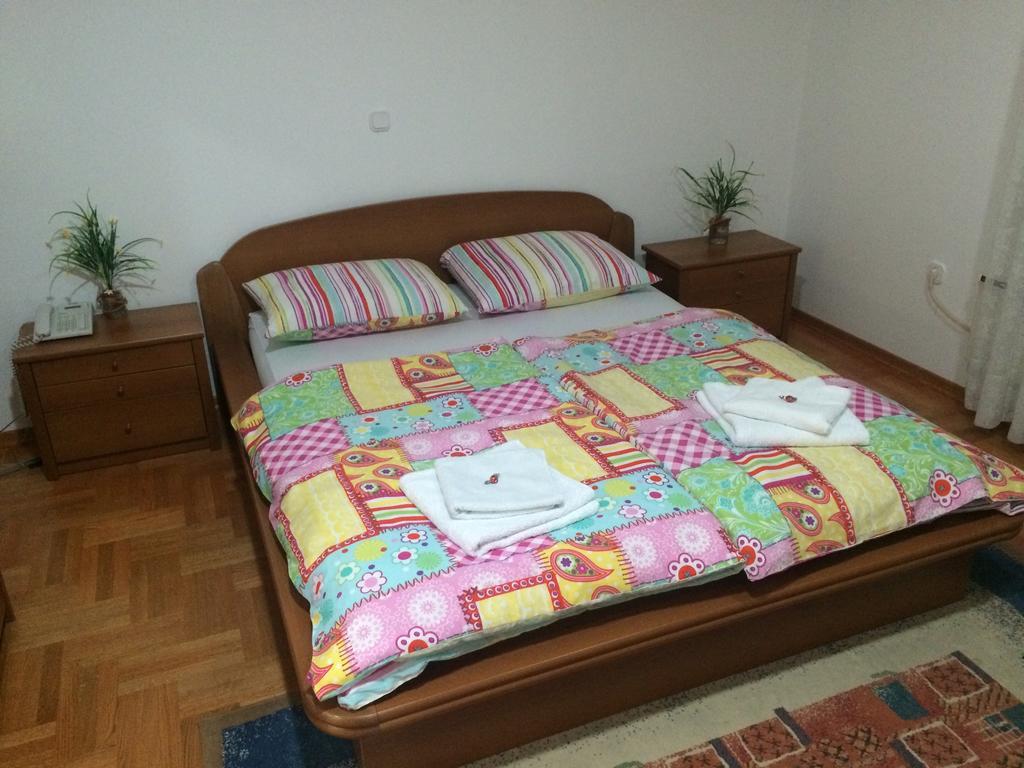 Guest House Seperic Jastrebarsko Oda fotoğraf